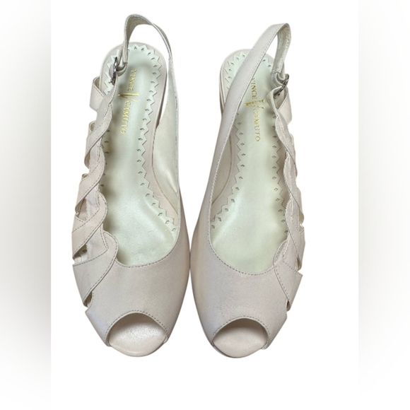 Vince Camuto Leather Wedge Heel Pale Pink Creme Size 9B EUC - Picture 5 of 9